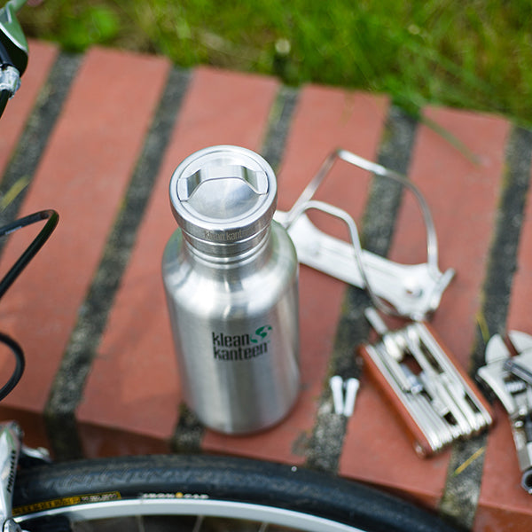 classic-steel-loop-cap-j5 stainless_bottle_cap_bike_parts_lifestyle.jpg
