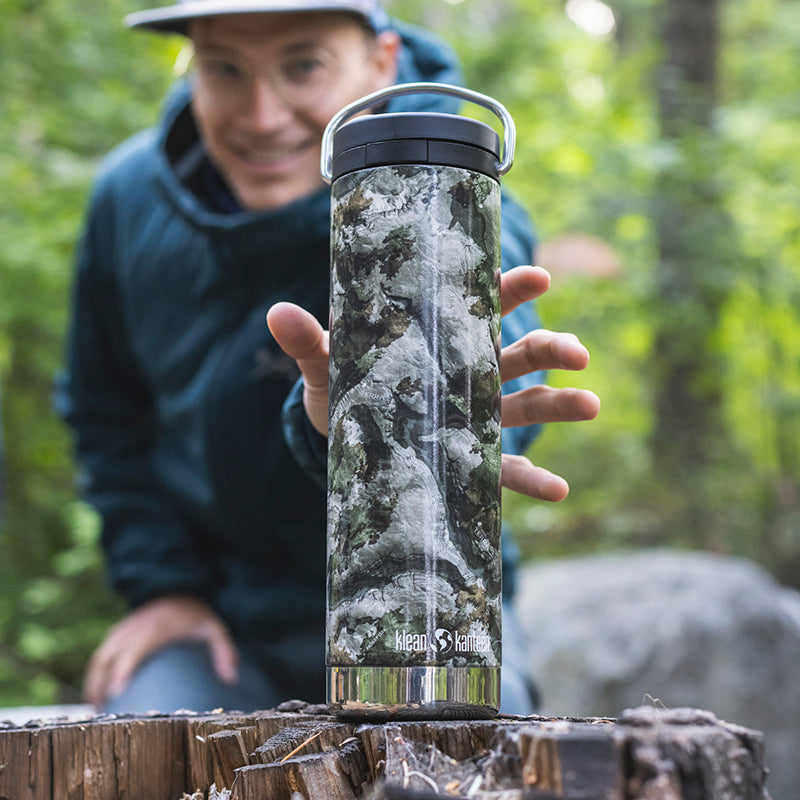 20oz-tkwide-with-twist-cap-mossy-oak-n5 20oz_bottle_twist_mossyoak_terragila_closeup_square.jpg