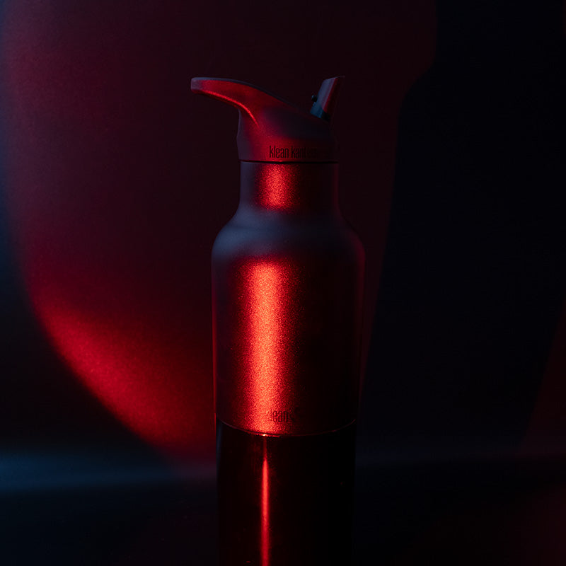 20oz-rise-classic-may-the-4th-g8 20oz_rise_classic_may_the_fourth_starwars_black_bottle_redglow_square.jpg