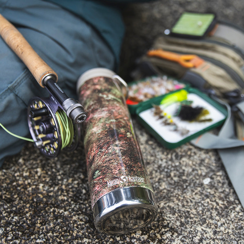 20oz-tkwide-with-cafe-cap-mossy-oak-f5 20oz_tumbler_mossyoak_rainbowtrout_flyfish_top_square.jpg