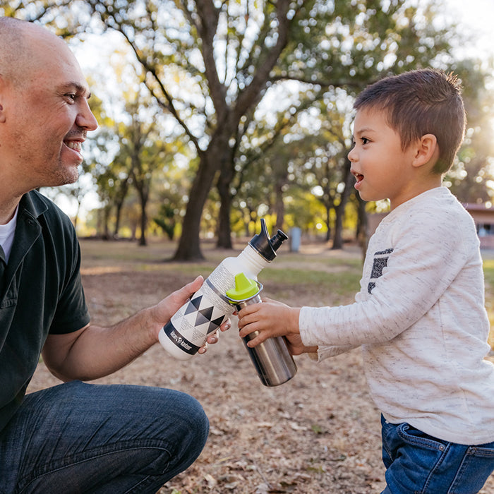 classic-kid-sippy-cap-s1 K12CNSIPPY-BS-sippy_cap_dad_lifestyle.jpg