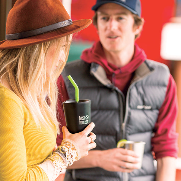 tumbler-straw-lid-with-straw-e8 K16VSSC-SB-guy-girl_style_9a499e23-5b7a-4a0d-b42e-d1b4b02627b2.jpg