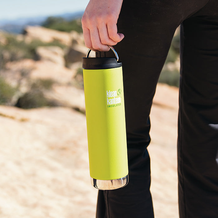 tkwide-cafe-cap-v7 K20TKWPCC-JP-cafecap-loop-hiking_lifestyle.jpg