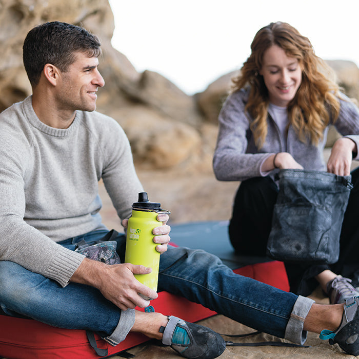 tkwide-chug-cap-n4 K32TKWSSL-JP-chug_cap_bouldering_lifestyle.jpg