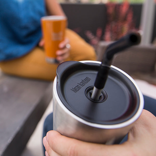 tumbler-straw-lid-with-straw-e8 steel_Straw-Shot_lifestyle_59367159-bd87-4b2d-88ba-76af85af65de.jpg