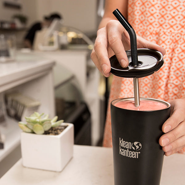 tumbler-straw-lid-with-straw-e8 steel_straw_smoothie-At-Counter-With-Lid_lifestyle_a071dbd2-9fd8-4eea-b04c-2a3732ff8612.jpg